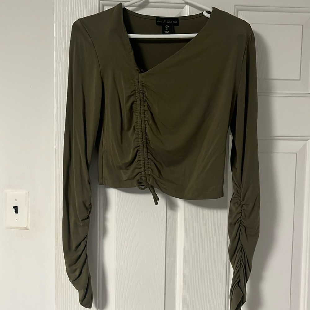 House of Harlow Ruched Long Sleeve Tee